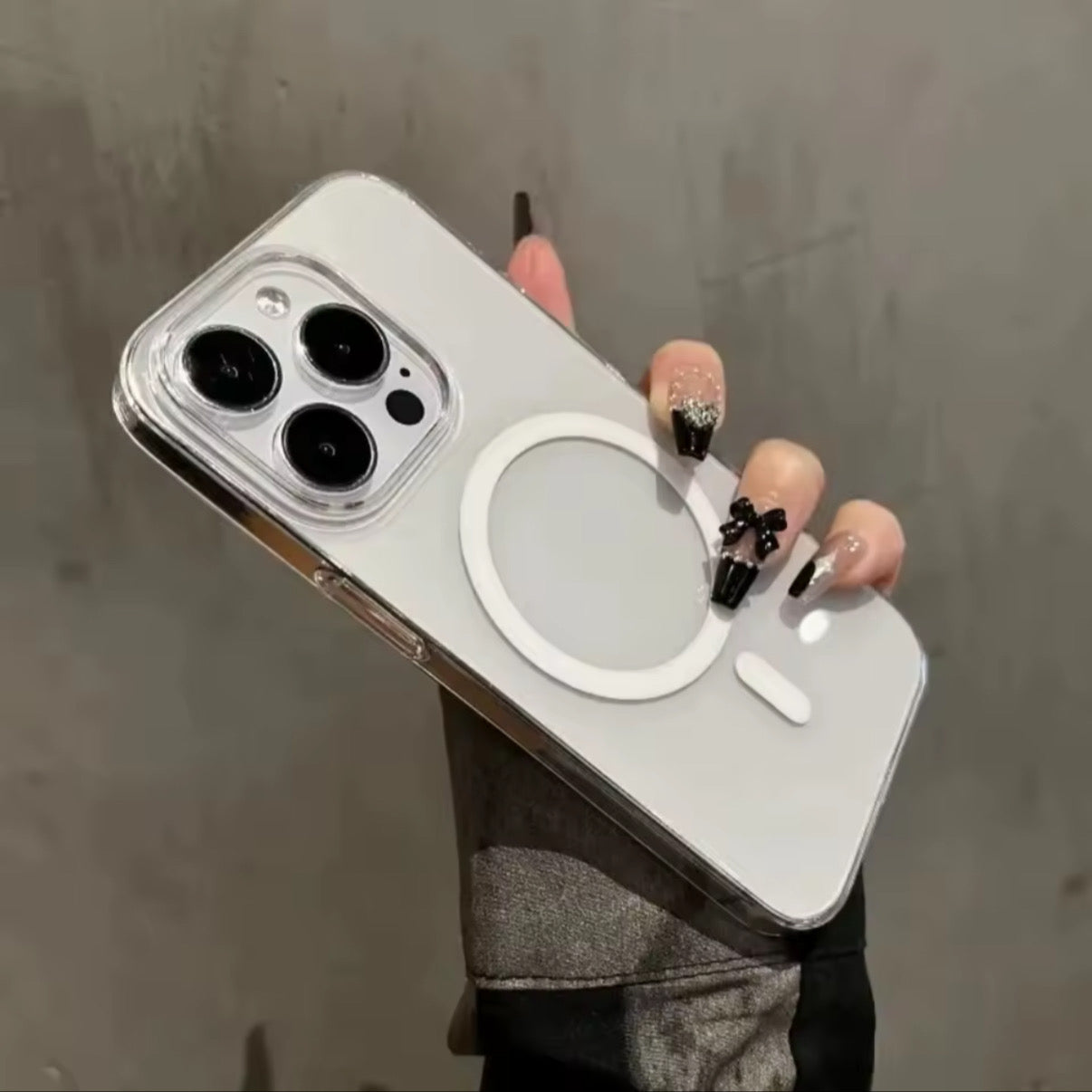 iPhone Clear Case mit MagSafe