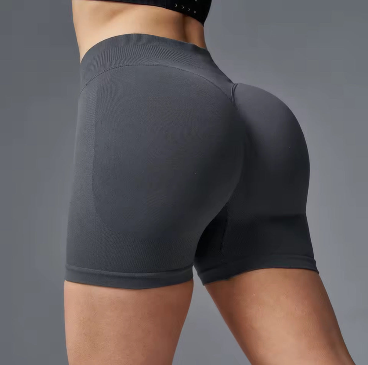 Hochtaillierte Bum Scrunch Shorts